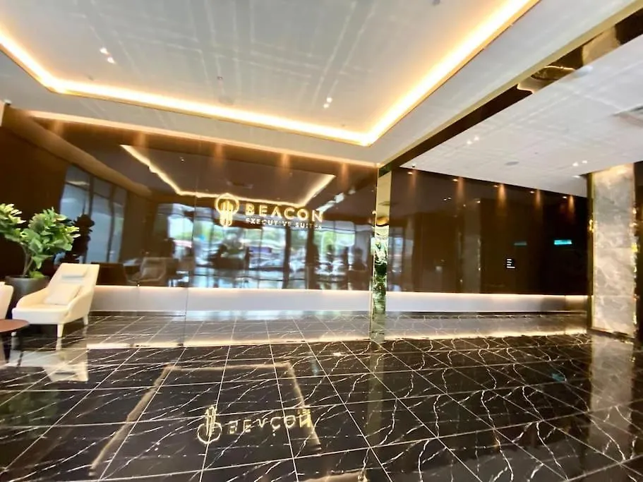 Beacon Executive Suites #Modern Chic #Skypool #Georgetown #5Pax #2Br 2Bath #2Queen 1Single #Quality Well Maintained #Private Host 0*, ג'ורג' טאון מלזיה