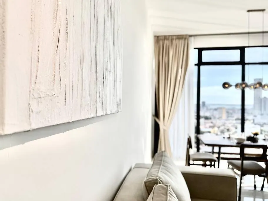 דירה Beacon Executive Suites #Modern Chic #Skypool #Georgetown #5Pax #2Br 2Bath #2Queen 1Single #Quality Well Maintained #Private Host